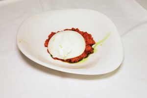 Burrata pugliese con pappa al pomodoro"